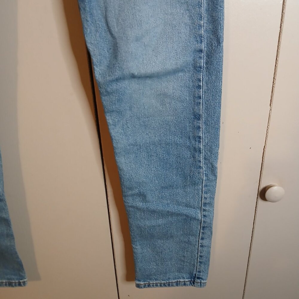 Levi Strauss & Co. Blue Jeans 512 34x32 Tapered Legs (0297A7) - Picture 4 of 9